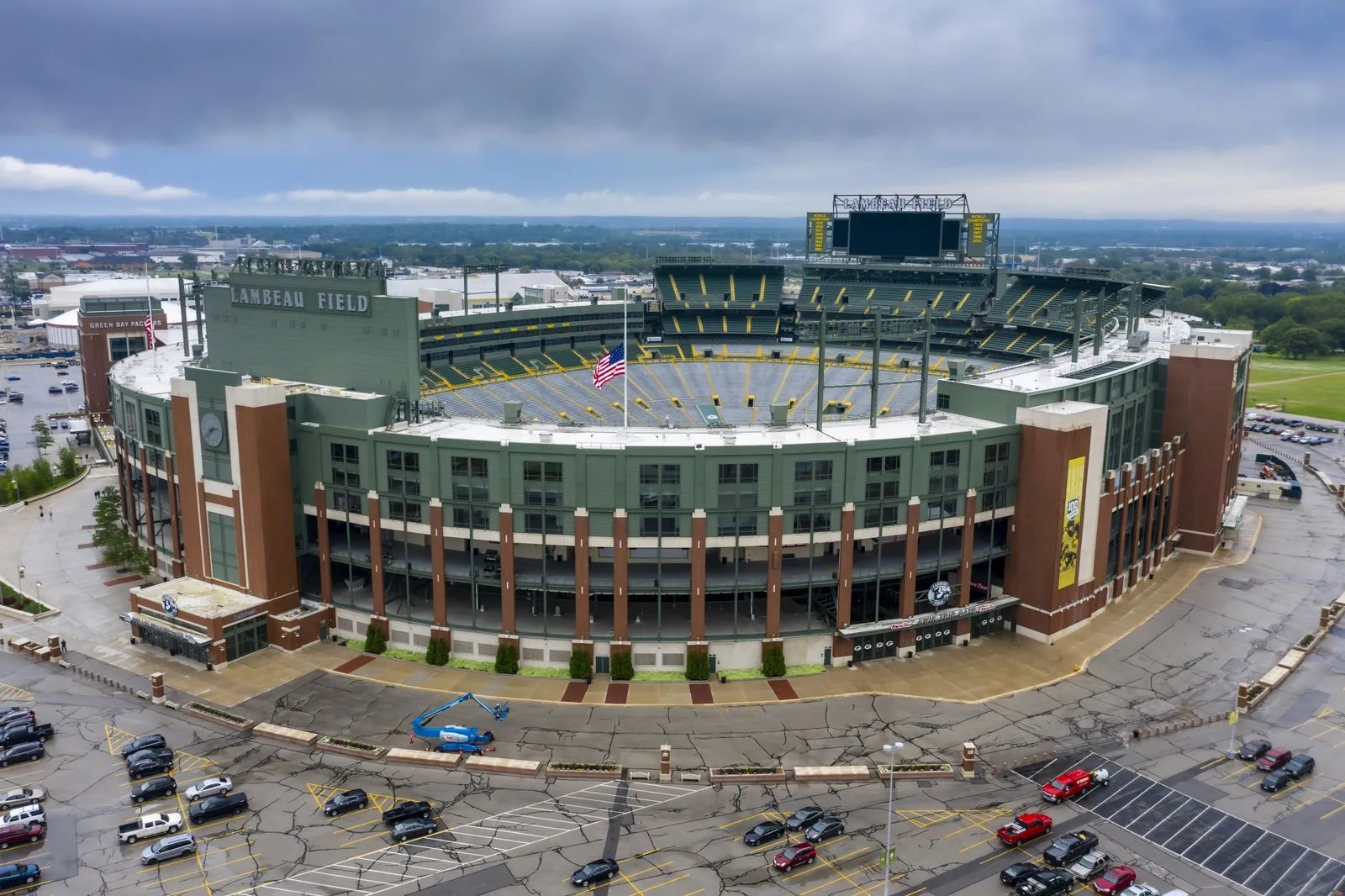 Aerial view of Lambeau Field in Green Bay, Wisconsin — home of the 2026 Wisconsin vs. Notre Dame game.
